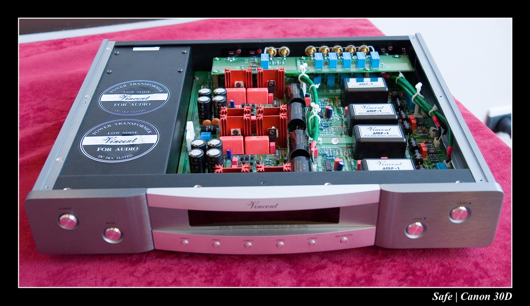 2006 - 10 - Salon hifi sofitel - 154